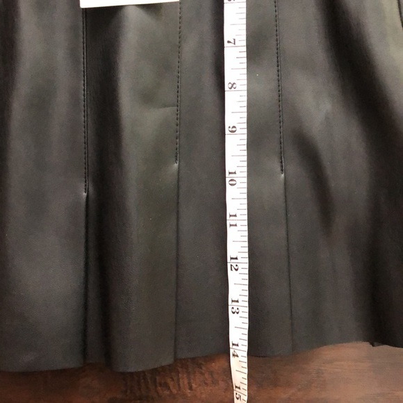 NWT Zara Faux Leather Mini Skirt with Box Pleats - Picture 9 of 10